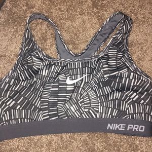 nike gray & white sports bra medium!!
